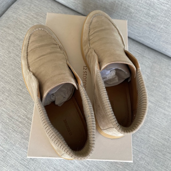 NIB- 12 Storeez beige suede loafers size 7 - Picture 5 of 12